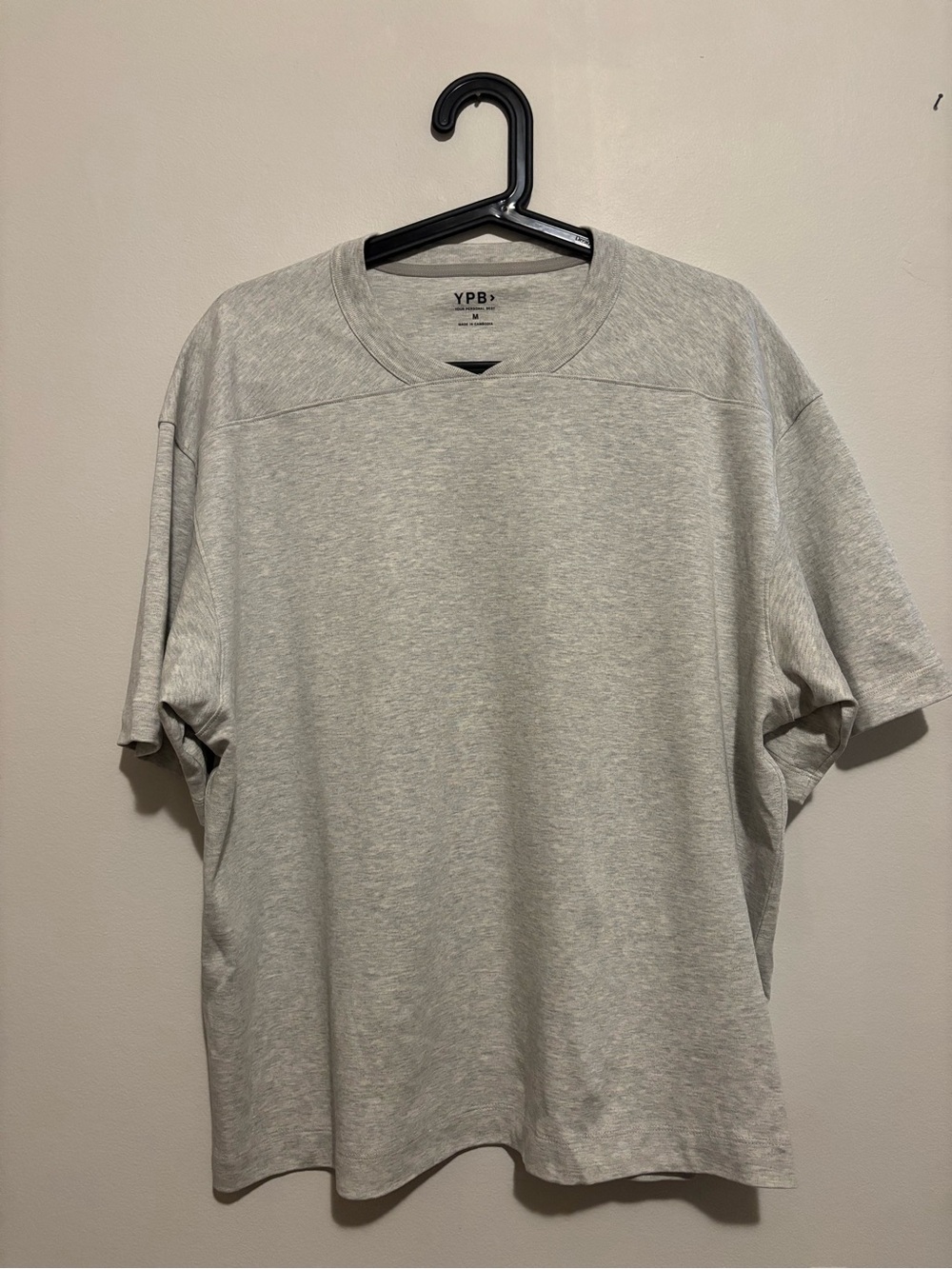 Abercrombie & Fitch Light Heather Gray Short Sleeve Tee YPB athletic